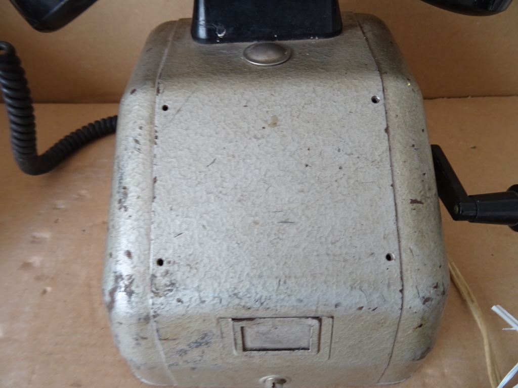 Vintage metalen telefoon veldtelefoon M.v.O. 39 euro per stuk - Afbeelding 18