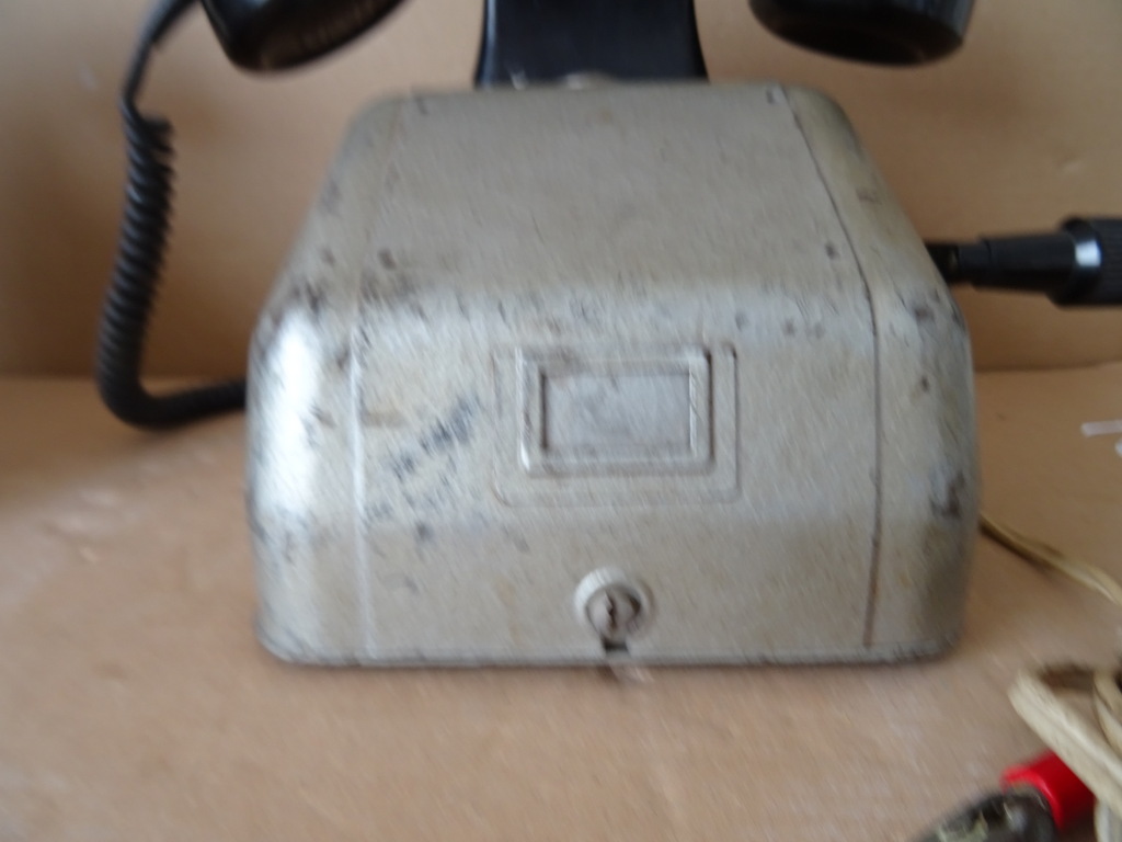 Vintage metalen telefoon veldtelefoon M.v.O. 39 euro per stuk - Afbeelding 20