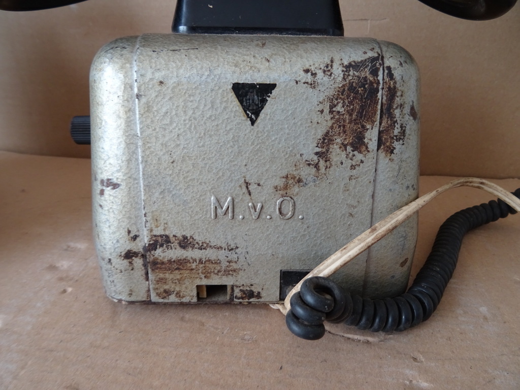 Vintage metalen telefoon veldtelefoon M.v.O. 39 euro per stuk - Afbeelding 24