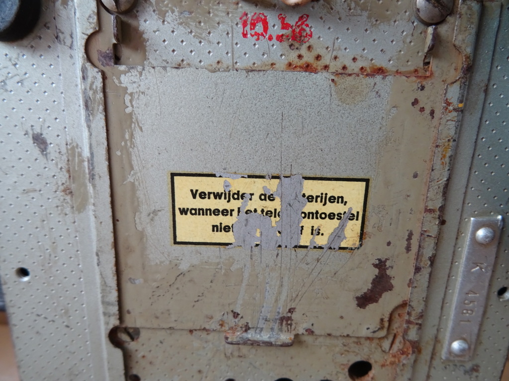 Vintage metalen telefoon veldtelefoon M.v.O. 39 euro per stuk - Afbeelding 30