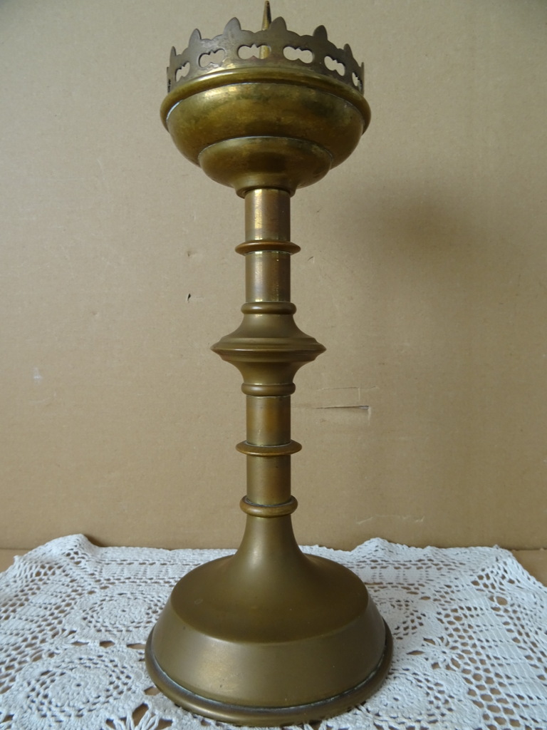 Antieke koperen kandelaar kerkkandelaar Gotische stijl 34cm