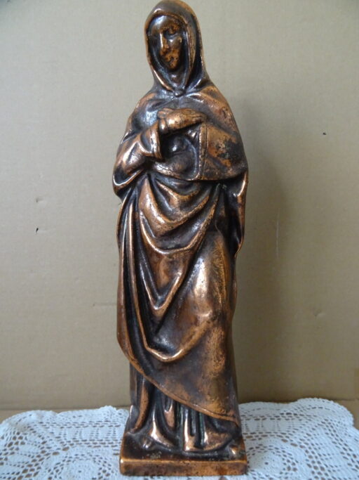 Alternative view of Antiek gietijzeren Mariabeeld 38cm