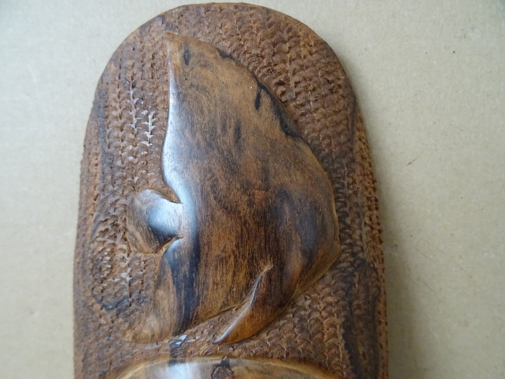 Houten masker Kenia met parelmoer 32cm - Afbeelding 3