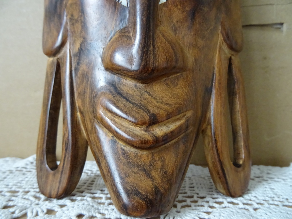 Houten masker Kenia met parelmoer 32cm - Afbeelding 5