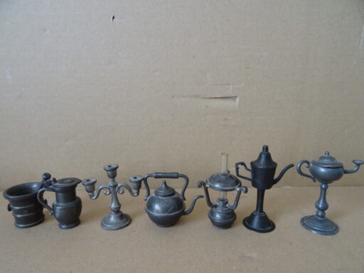 Alternative view of Collectie tinnen miniaturen