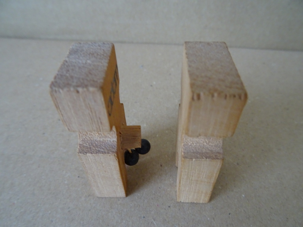 Houten miniatuur beeldjes Adam en Eva Ismo Kajander - Afbeelding 8