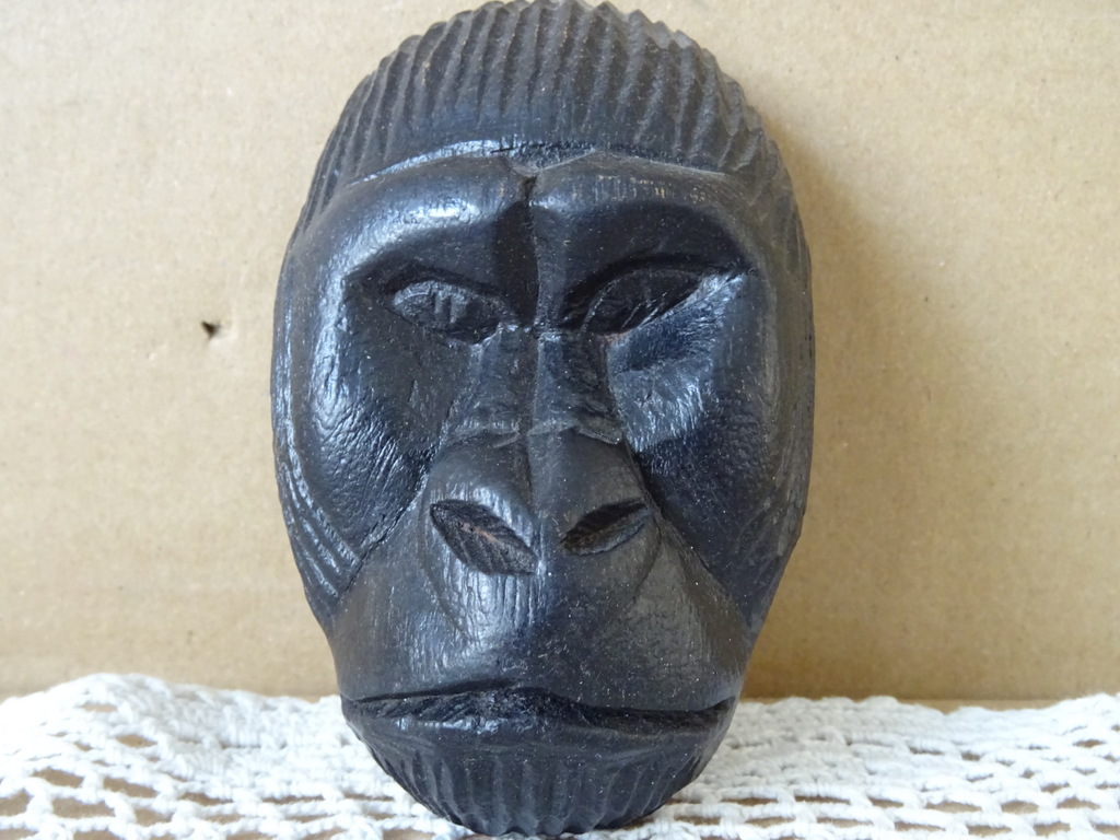 Inheems houten miniatuur masker gorilla Mali 10cm - Afbeelding 2