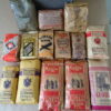 Collectie antieke en of vintage koffie koffiebonen