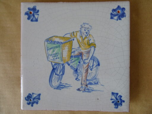 Replica 19e-eeuwse tegel met bakfiets Plateelbakkerij De Swaen