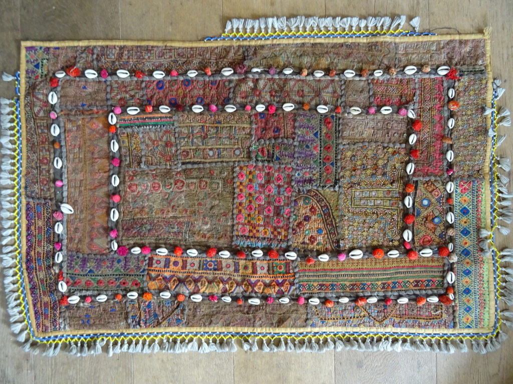 Vintage handgeweven tapijt Afghanistan 108x72cm