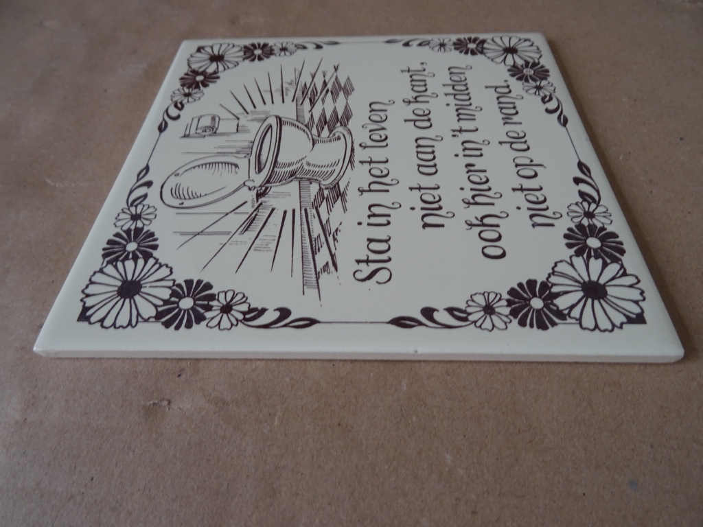 Vintage tegels met spreuk o.a. Mosa 19 euro per stuk - Afbeelding 16