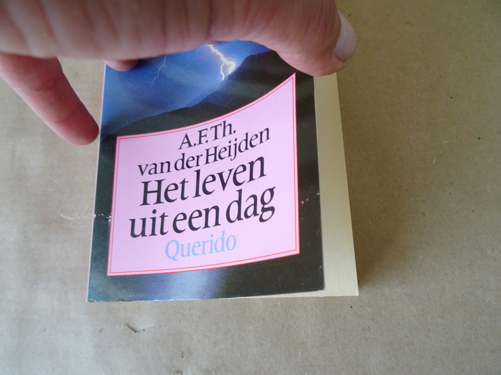 A. F. Th. van der Heijden Het leven uit een dag - Afbeelding 2