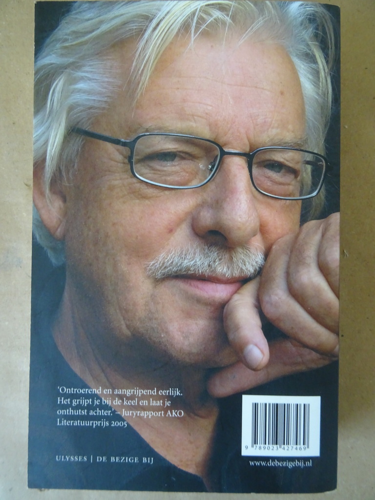 Jan Siebelink Knielen op een bed violen - Afbeelding 12