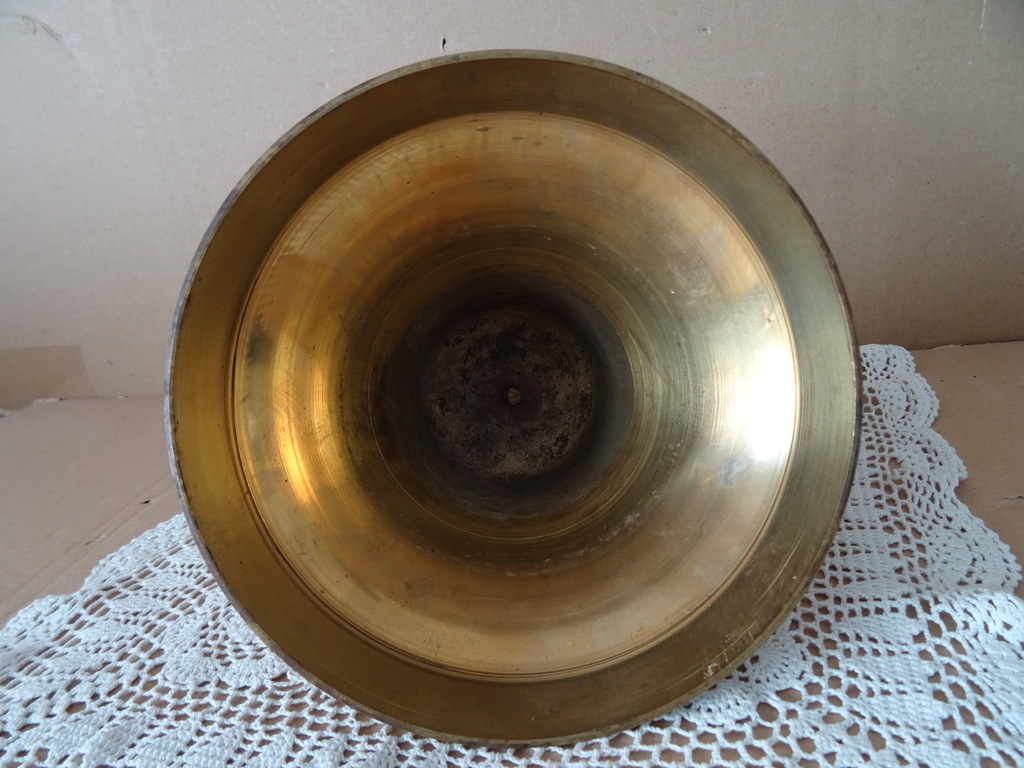Antieke of vintage grote koperen bel zonder klepel - Afbeelding 10