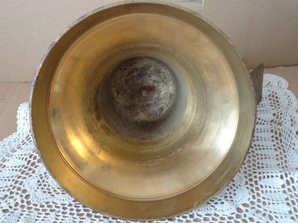Antieke of vintage grote koperen bel zonder klepel - Afbeelding 12