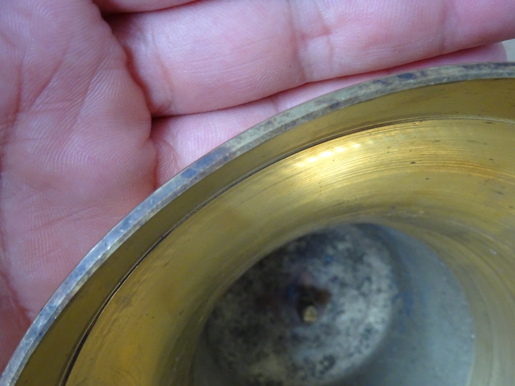 Antieke of vintage grote koperen bel zonder klepel - Afbeelding 13