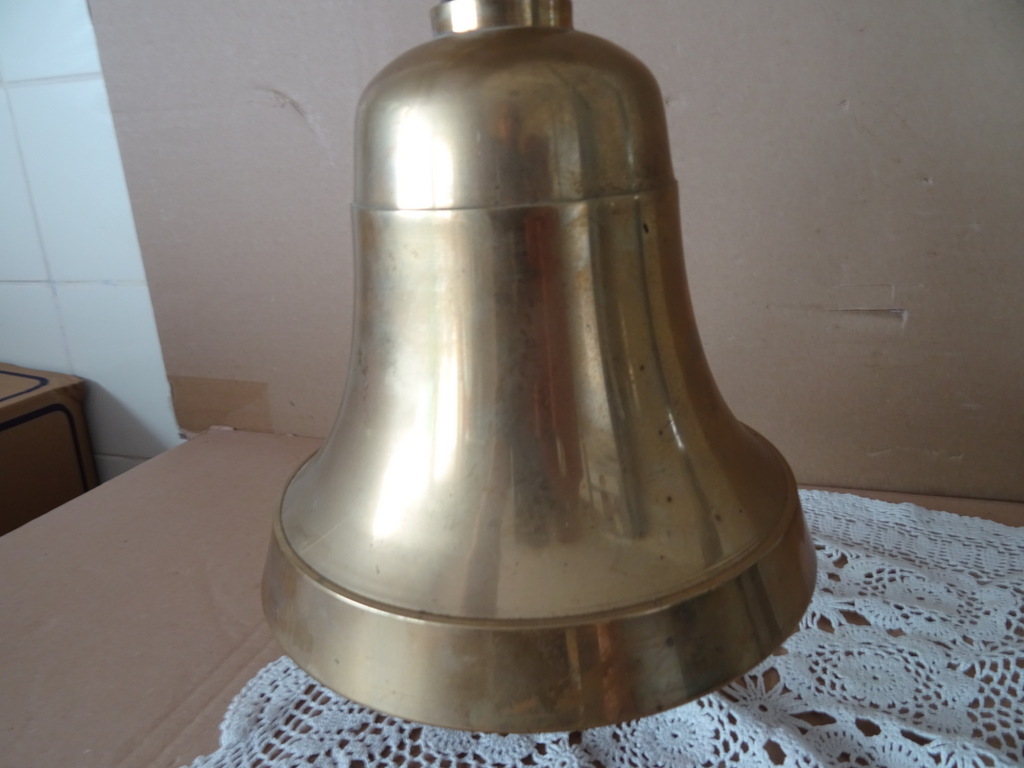 Antieke of vintage grote koperen bel zonder klepel - Afbeelding 20
