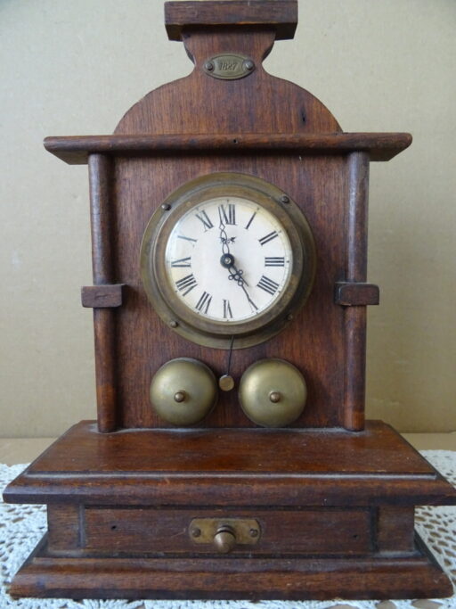 Vintage houten klok wekker 1827
