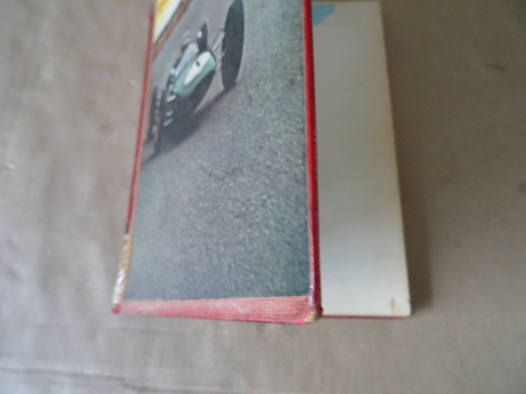 Michael Marriott The boys' Book of racing and sports cars - Afbeelding 2