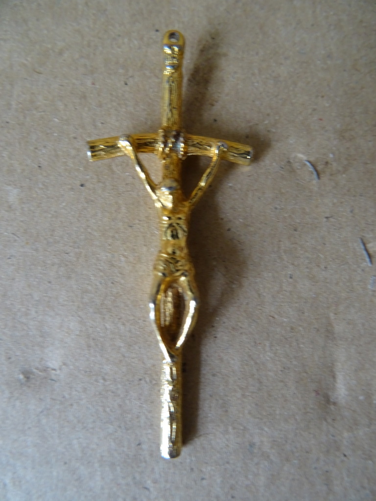 Antieke of vintage kruisbeeld medaillons 9 euro per stuk - Afbeelding 46