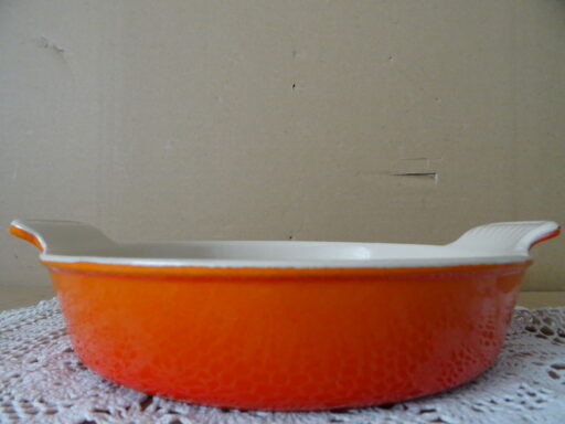 Alternative view of Vintage gietijzeren ovenschaal Le Creuset 22