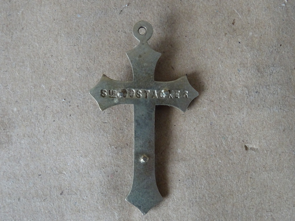 Antieke en vintage kruisbeeld medaillons met ingelegd hout 9 euro per stuk - Afbeelding 12