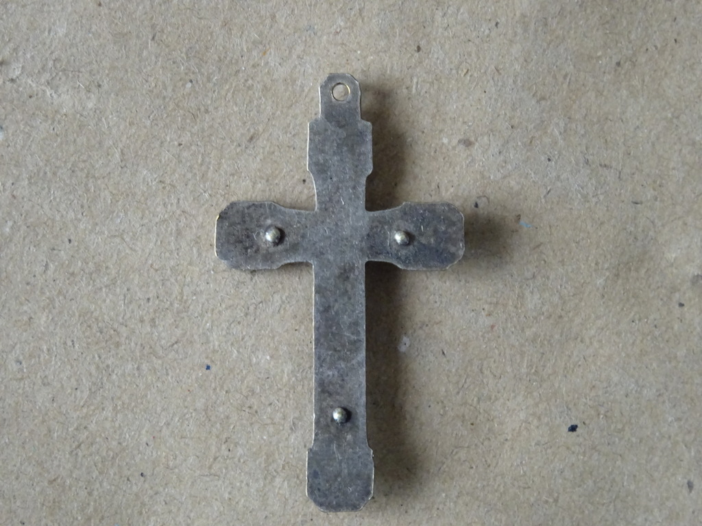 Antieke of vintage kruisbeeld medaillons 9 euro per stuk - Afbeelding 18