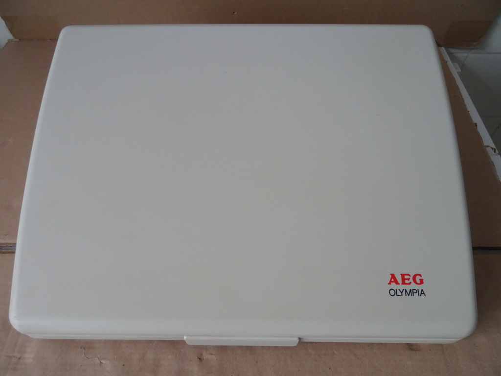Elektrische typemachine AEG Olympia Carrera - Afbeelding 11
