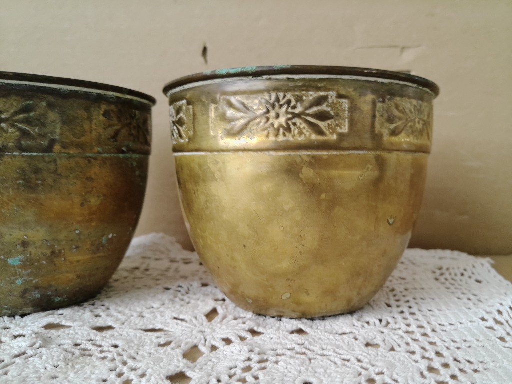 Antieke koperen bloempotjes 8cm hoog - Afbeelding 3