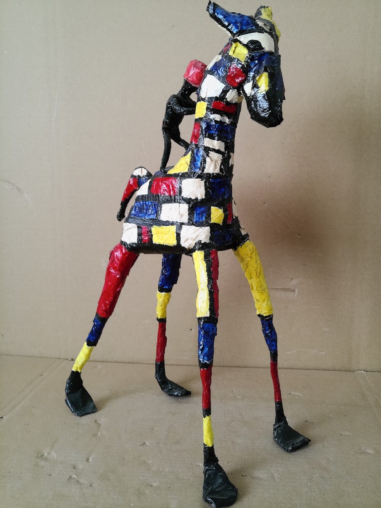 Volkskunst giraffe met ruiter in Mondriaan kleuren 42cm - Afbeelding 20