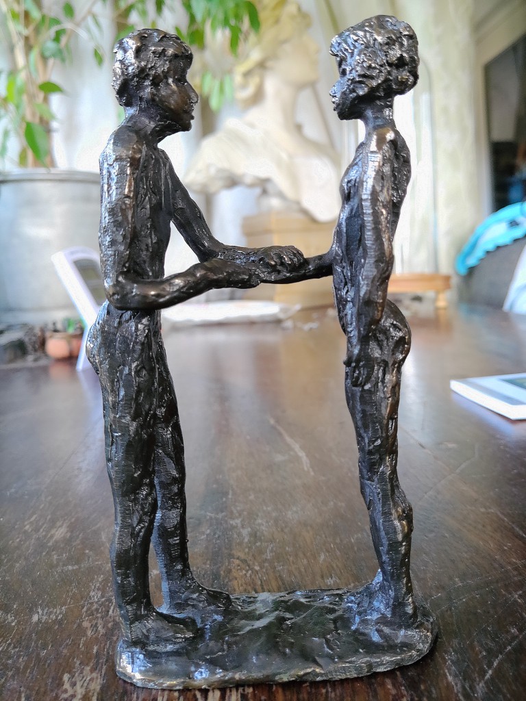 Astrid Velduyzen-Koppen bronzen beeld De Ontmoeting 15cm