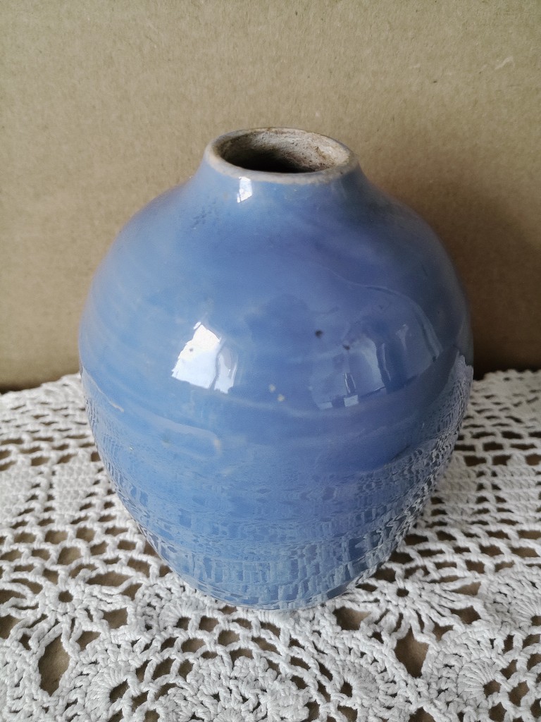 Aardewerk vaasje 9cm Kerina Ark
