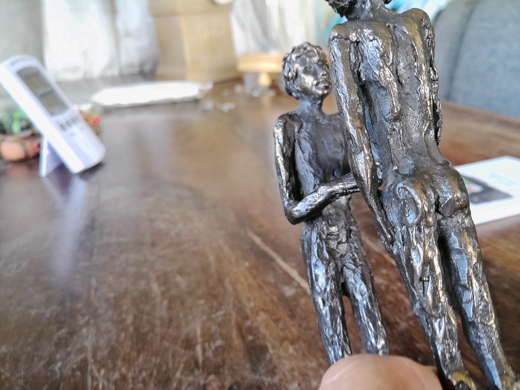 Astrid Velduyzen-Koppen bronzen beeld De Ontmoeting 15cm - Afbeelding 7