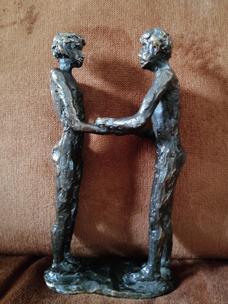 Astrid Velduyzen-Koppen bronzen beeld De Ontmoeting 15cm - Afbeelding 11
