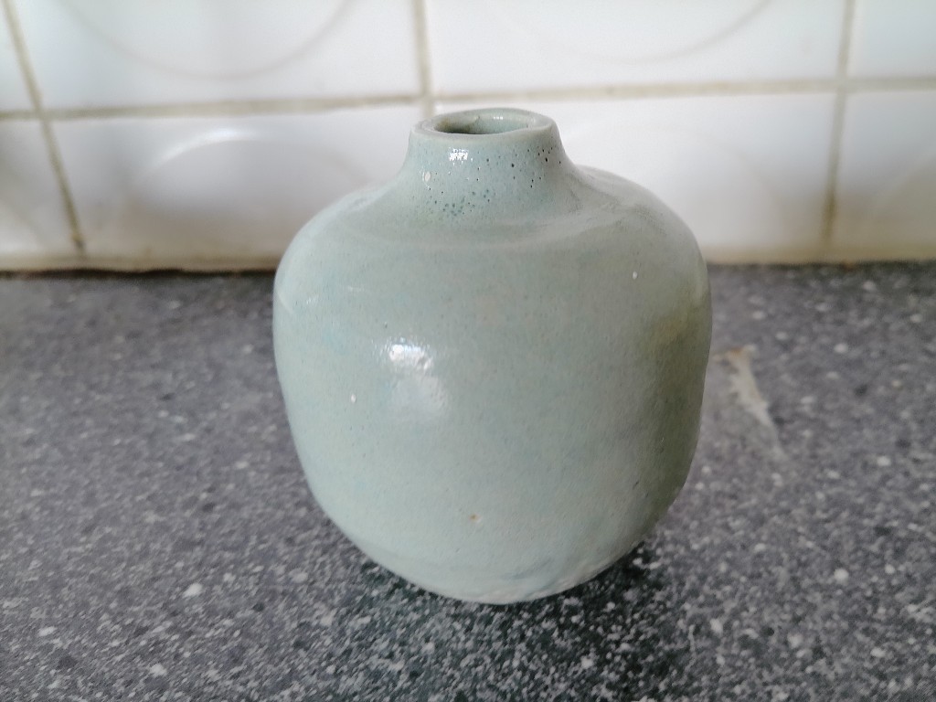 Aardewerk vaasje 6cm Natascha 1970
