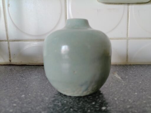Alternative view of Aardewerk vaasje 6cm Natascha 1970