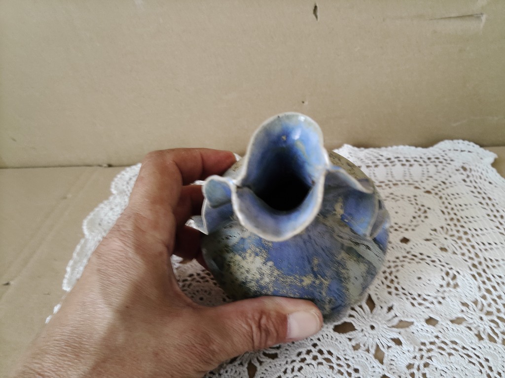 Aardewerk vaas Ellen van Bendegom 14cm - Afbeelding 2