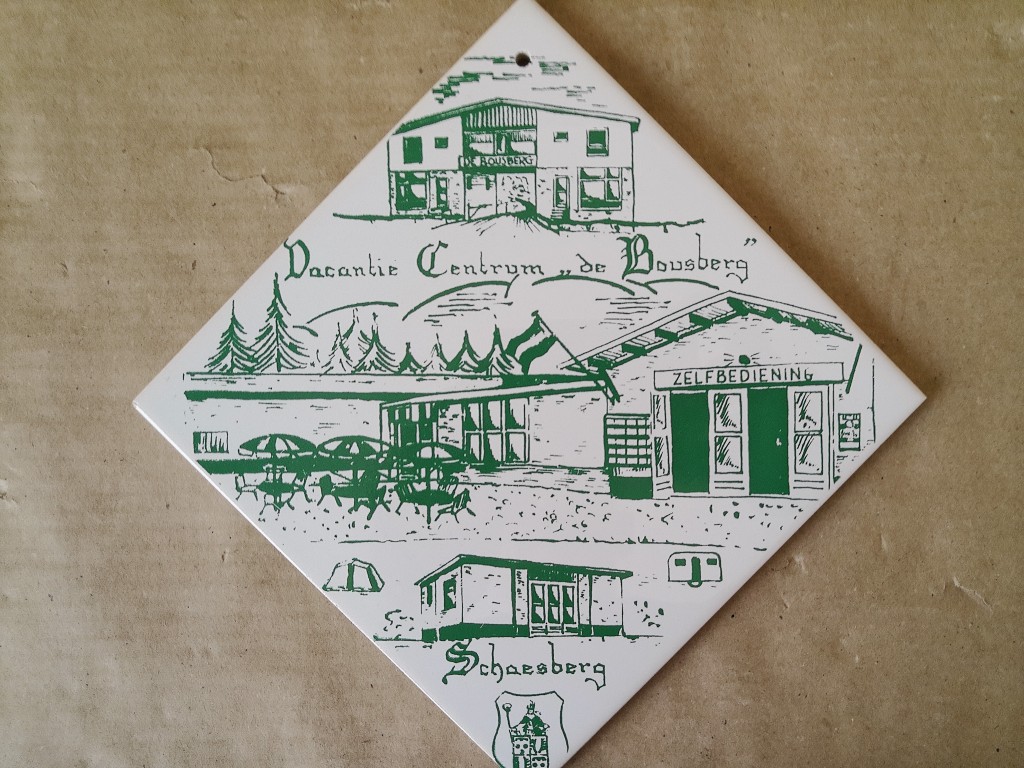 Vintage tegels met plaatsen en verenigingen 19 euro per stuk - Afbeelding 49