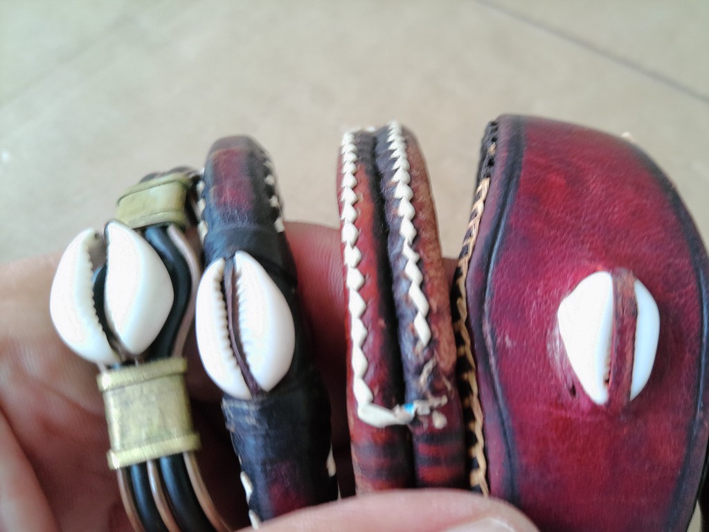 Collectie Afrikaanse leren armbanden volkskunst - Afbeelding 26
