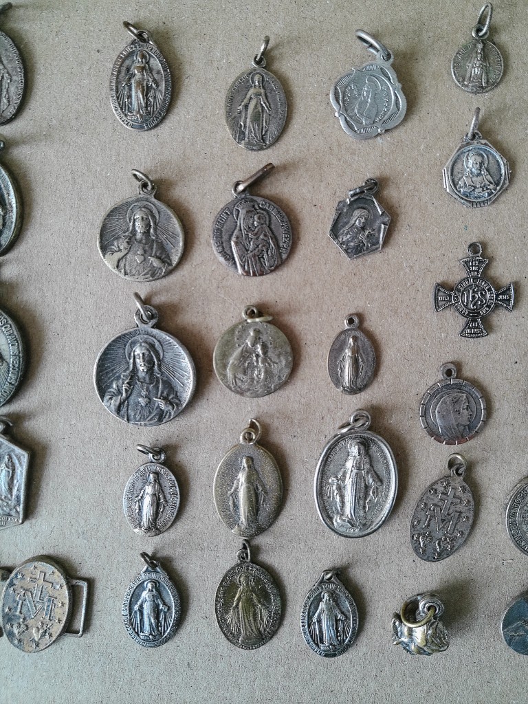 Collectie van 72 antieke en vintage religieuze medaillons - Afbeelding 6