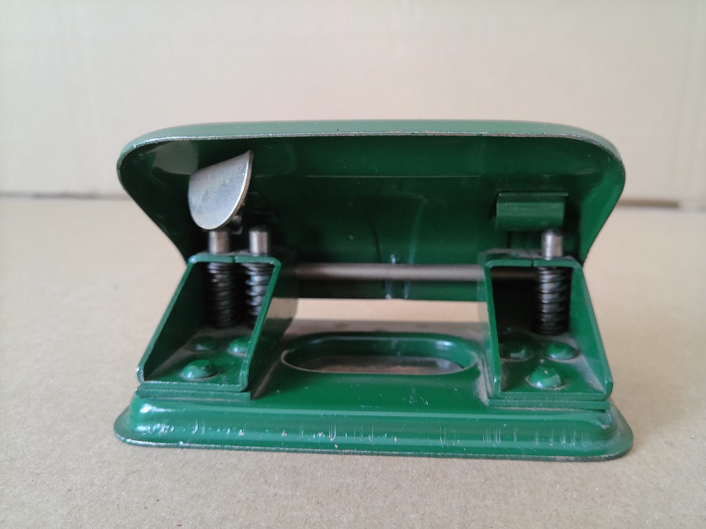 Vintage geëmailleerde perforator Sax 333 - Afbeelding 3