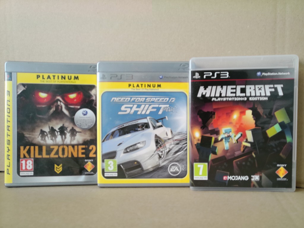 Set PS3 games Killzone 2 Need for speed shift Minecraft