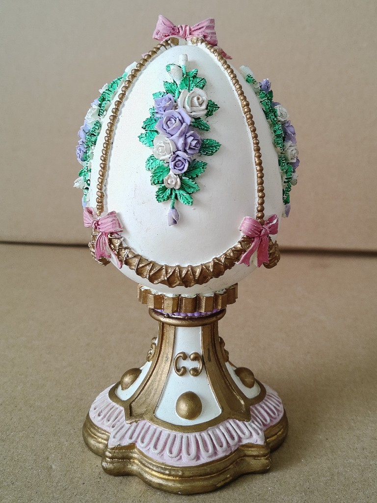 Lefton Royal Egg Collection muzikaal ei Michelle 15cm - Afbeelding 2