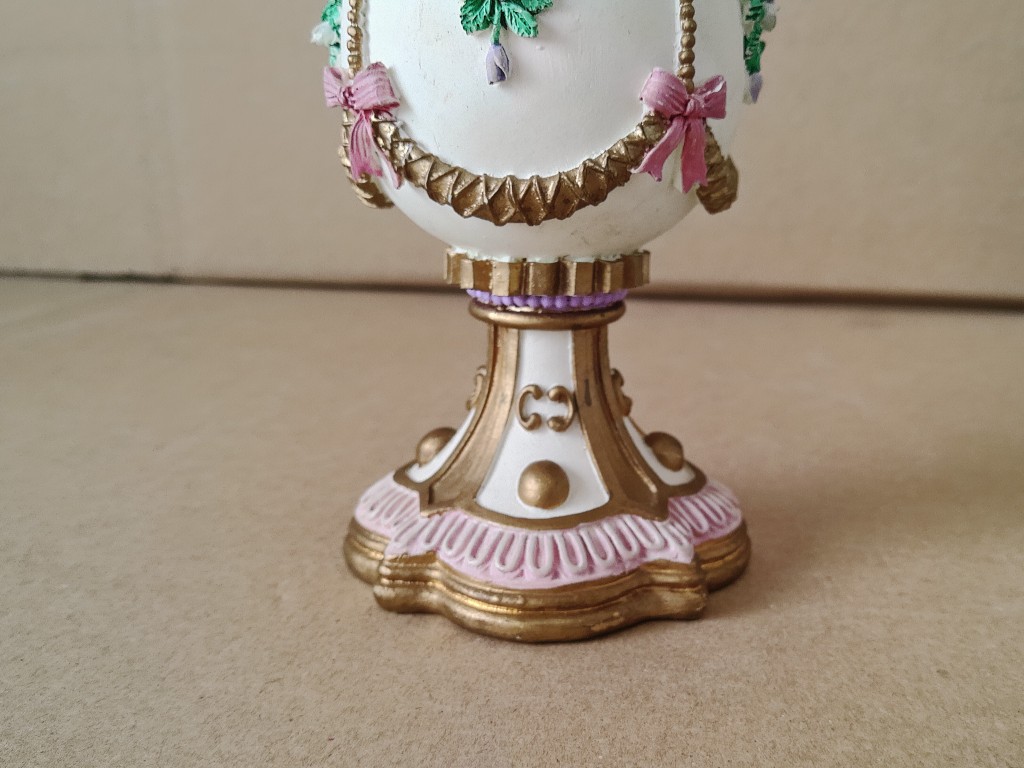 Lefton Royal Egg Collection muzikaal ei Michelle 15cm - Afbeelding 4