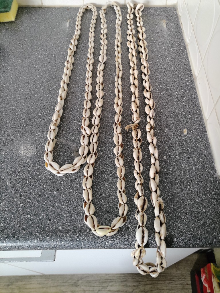 Collectie kauri schelpenkettingen en armband - Afbeelding 5