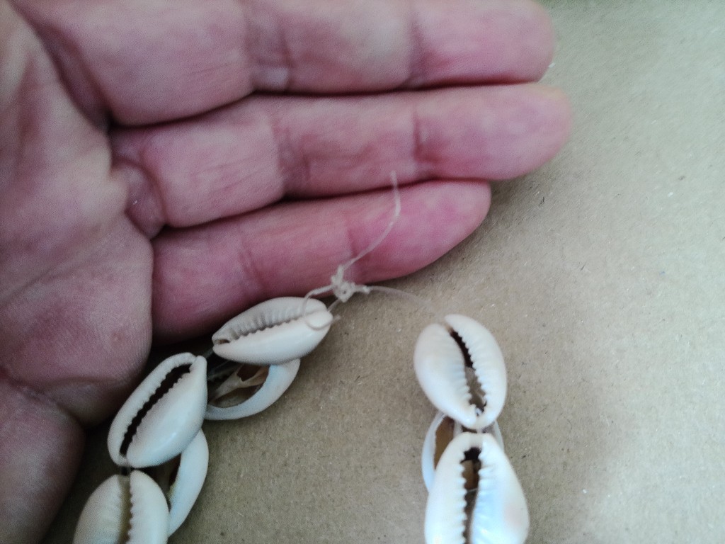 Collectie kauri schelpenkettingen en armband - Afbeelding 10