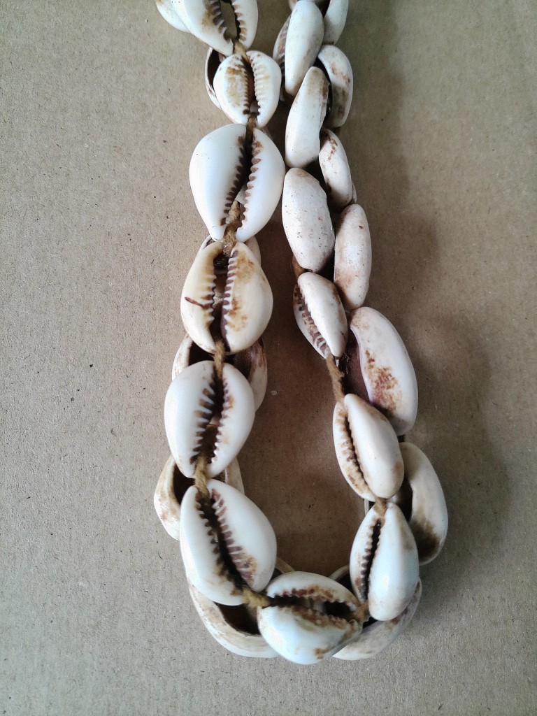 Collectie kauri schelpenkettingen en armband - Afbeelding 21