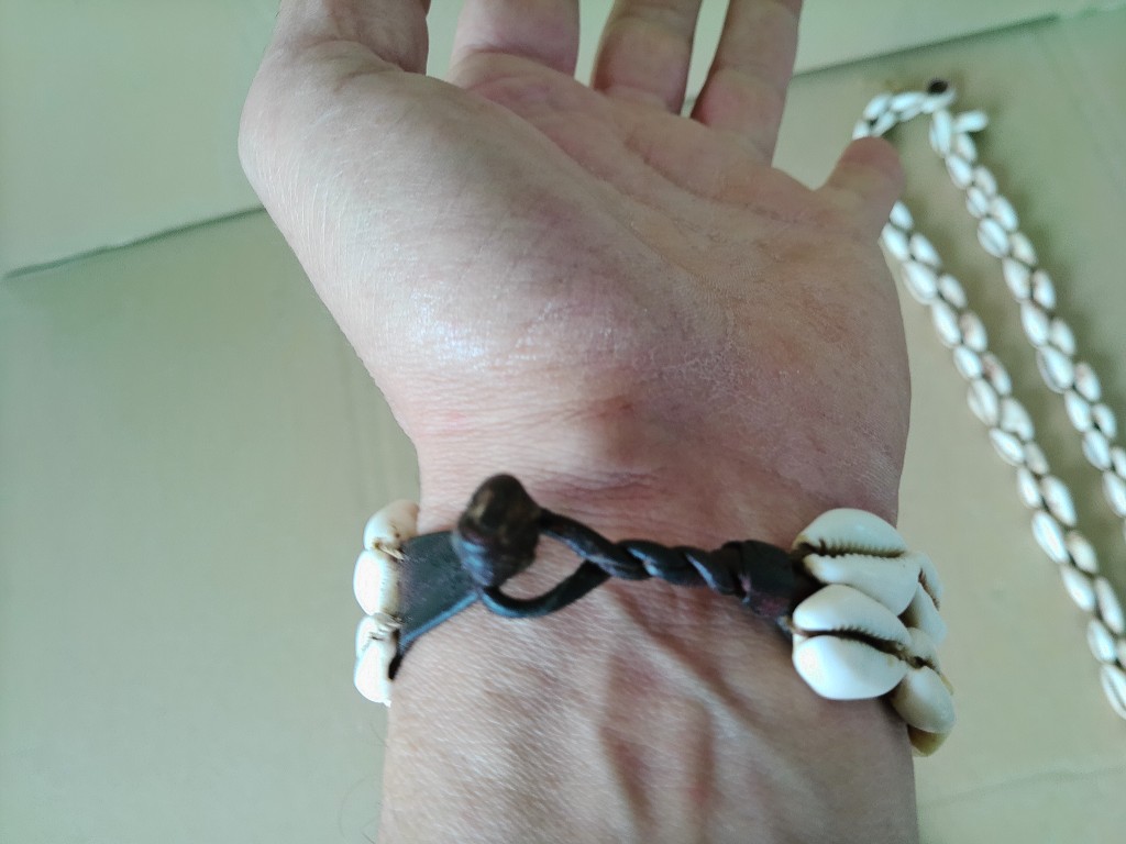 Collectie kauri schelpenkettingen en armband - Afbeelding 26