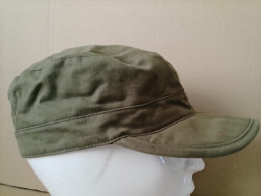 Alternative view of Vintage leger pet veldpet Landmacht