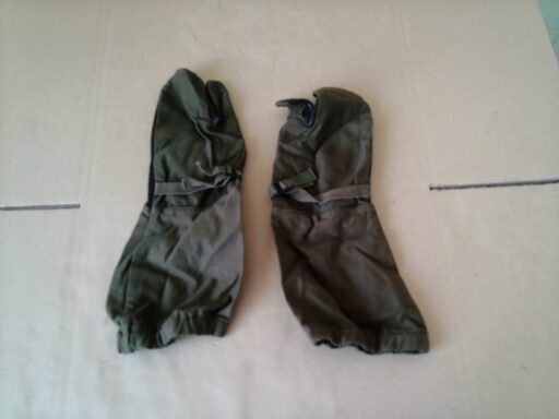 Alternative view of Vintage trigger finger gloves schiethandschoenen Maat 10